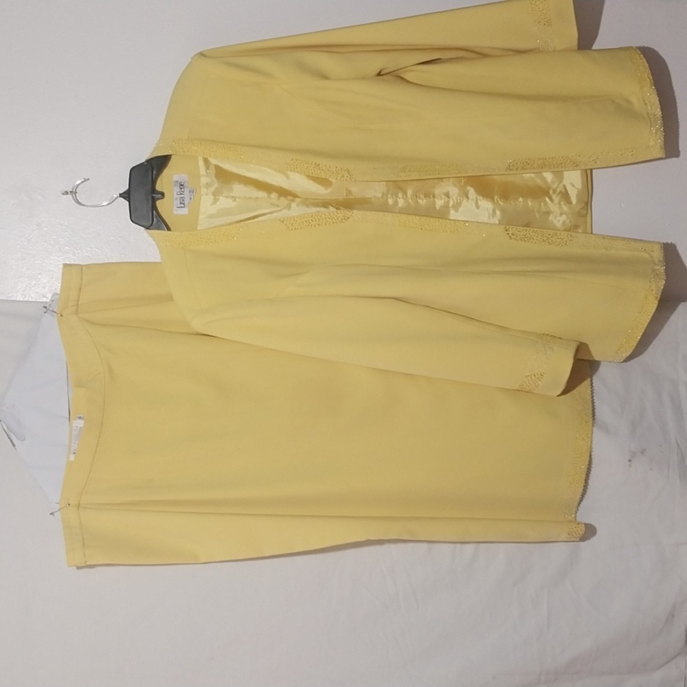 LISA RENE 2P suit size 18